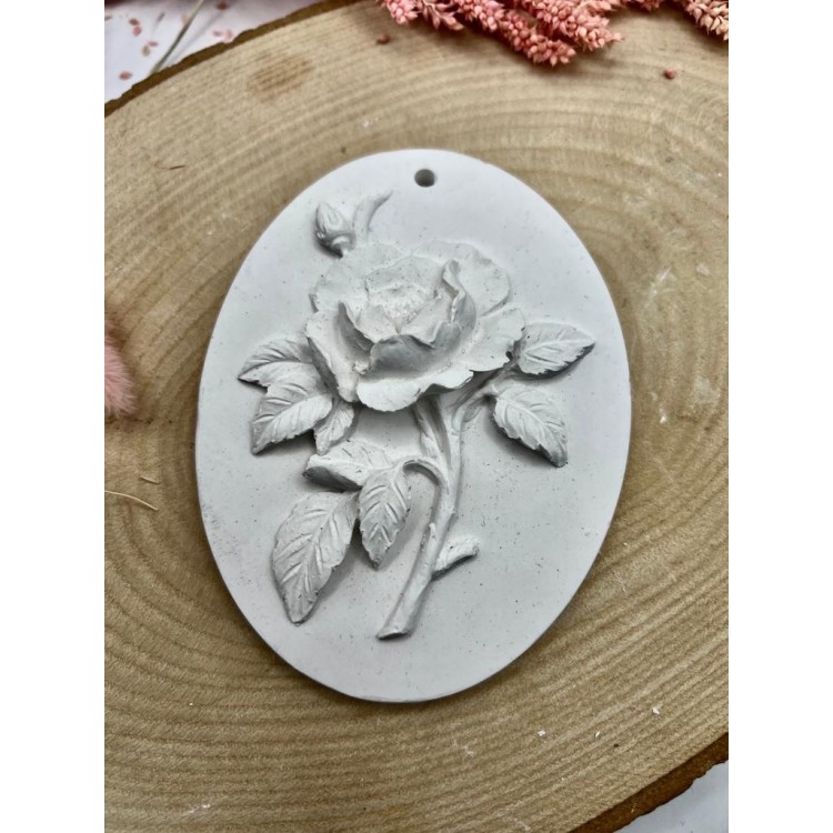 Dalında Gül Delikli Pano Kalıbı